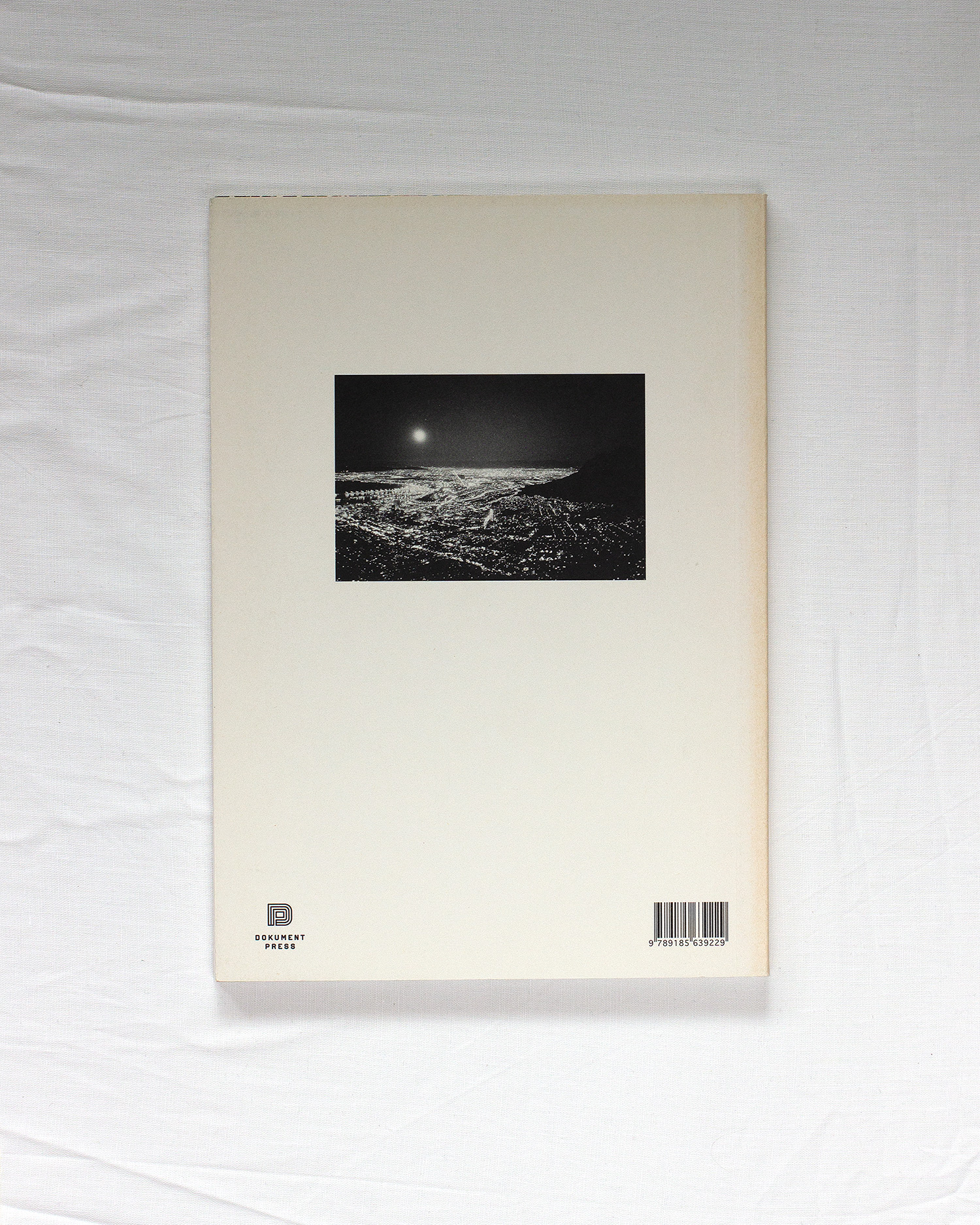 Life Geos On – Snapshots from Cape Town by Per Englund